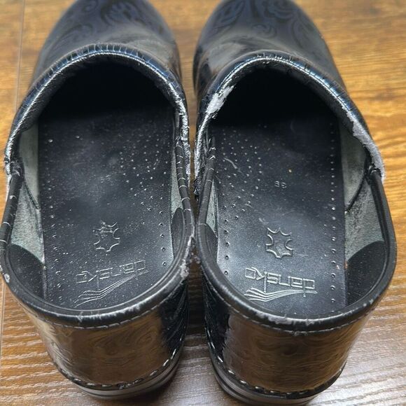 Dansko Womens Black Blue Leather Slipon mules Chunky Heel Clogs size 39 EU US - Picture 11 of 14